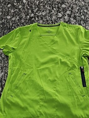 Koi -lite Scrub Set -Womens Large in Electric Lime